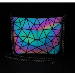 Glow Prizma crossbody táska fém láncpánttal