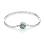 Szerencsehozó lóhere kapcsos charm karkötő –  kígyólánc karkötő zöld cirkóniákkal