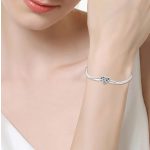 Szív-kapcsos kígyólánc charm karkötő cirkóniákkal