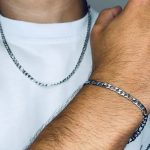 Figaro stílusú nemesacél karkötő - 21 cm