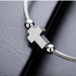 Nemesacél karkötő kereszt dísszel 