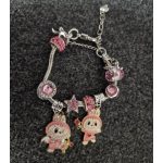 Labubu charm karkötő rózsaszín figurás medálokkal 