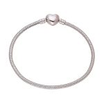 Kígyólánc karkötő szív motívummal – letisztult alapdarab - 18 cm