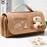 Kapibara mintás 2 rekeszes tolltartó – 3D figura díszítéssel