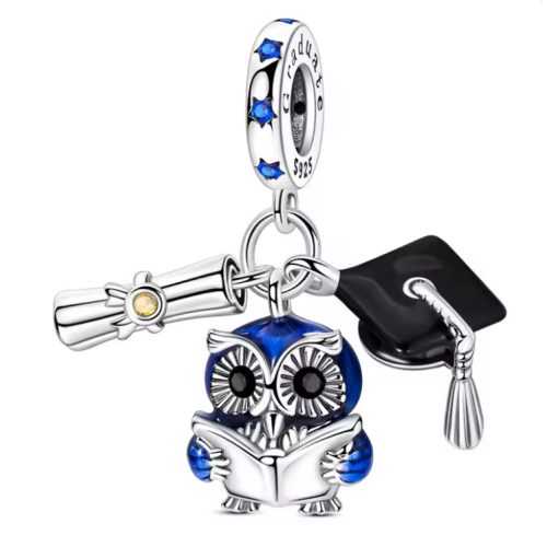 Diplomás Bagoly charm