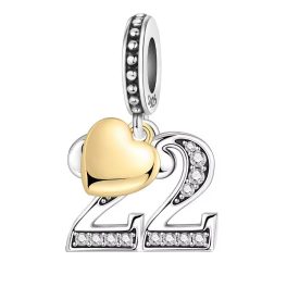 Ezüst 22-es születésnapi függő charm arany szívvel