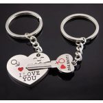 Páros kulcstartó szív és kulcs formában – „I Love You” felirattal, szerelmes ajándék