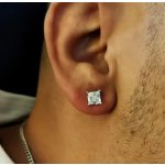 Szögletes köves férfi fülbevaló - átlátszó és fekete köves színváltozatban