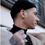 Fekete nemesacél fülbevaló cirkónia kővel és tüske dísszel – uniszex