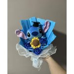 Stitch ballagási plüss csokor napraforgóval és sötétkék rózsákkal – ajándékcsokor