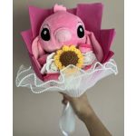 Sticth Angel ballagási plüss csokor – pink, napraforgóval és fehér rózsákkal