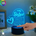 „To My Sister” – Szív alakú, színváltós, szöveges LED éjjeli hangulatlámpa érintésvezérléssel (7 szín)