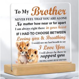 „To My Brother” – oroszlános akrildísz fa talppal